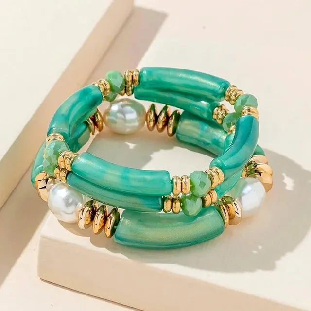Natural freshwater pearl acrylic bracelet