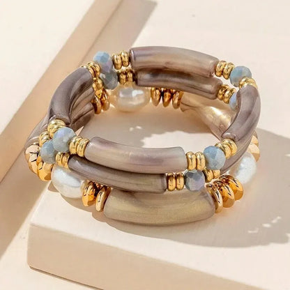 Natural freshwater pearl acrylic bracelet